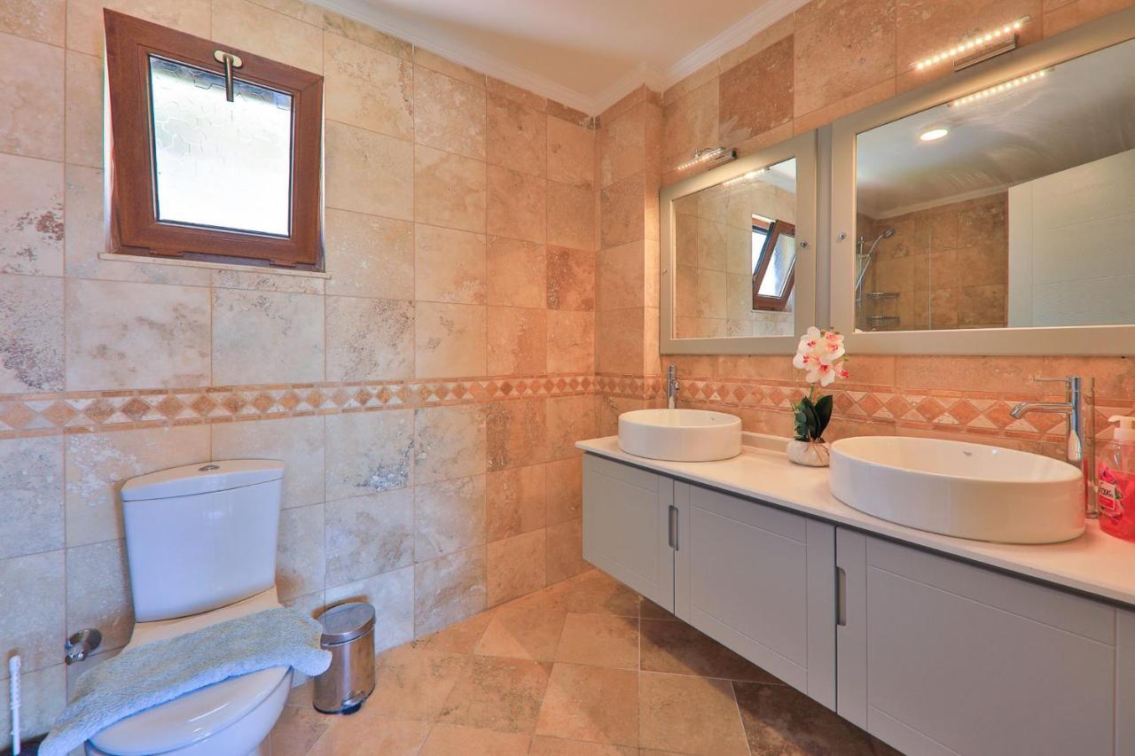 Villa Celik Калкан Екстериор снимка