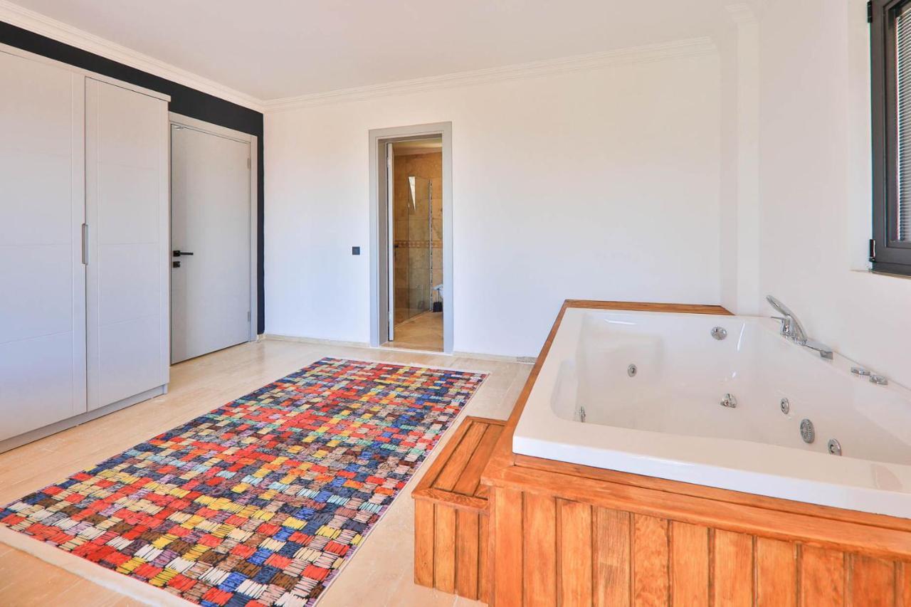 Villa Celik Калкан Екстериор снимка