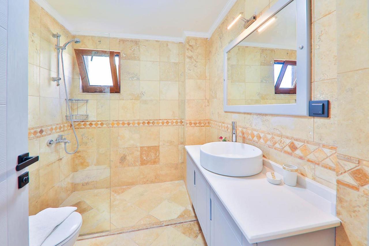 Villa Celik Калкан Екстериор снимка